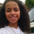 Graziela, que procura negociar um imóvel em Barão Geraldo, Bosque das Palmeiras, Loteamento Chácaras Vale das Garças, Campinas, em torno de R$ 800