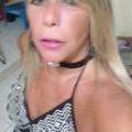 { Claudia } { Gomes }