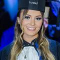 { Luiza } { Sena }