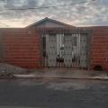 Laurivanea - Vendendo - Casa com 52m² - São Sebastião - Cuiabá
