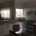 João - Vendendo - Casa com 125m² - Franca Pólo Club - Franca
