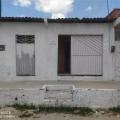 Leonardo - Vendendo - Casa com 30m² - Jereissati 2 - Pacatuba