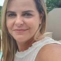 Estela, que procura negociar um imóvel em Portão, Água Verde, Vila Izabel, Curitiba, em torno de R$ 2.000