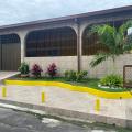 George - Vendendo - Casa com 275m² - Parque Dez de Novembro - Manaus