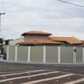 Leandro - Vendendo - Casa com 122m² - Centro - Barretos