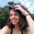 Aline, que procura negociar um imóvel em Centro, Cidade Nova, São Vicente, Itajaí, em torno de R$ 1.000