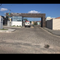 Andreia - Vendendo - Casa de condomínio com 127m² - Centro - Feira de Santana