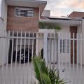 Estela - Vendendo - Casa com 135m² - Cajuru - Curitiba