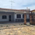Felipe - Vendendo - Casa com 400m² - Centro - Brasília