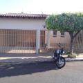 Marco - Vendendo - Casa com 197m² - Jd Vista Alegre - Pederneiras