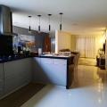 Luciana - Vendendo - Casa com 125m² - Santo Antônio - Osasco