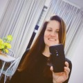 Karen, que procura negociar um imóvel em Cristal, Nonoai, Teresópolis, Porto Alegre, em torno de R$ 700